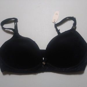 Black Body by Victoria Wireless Bra